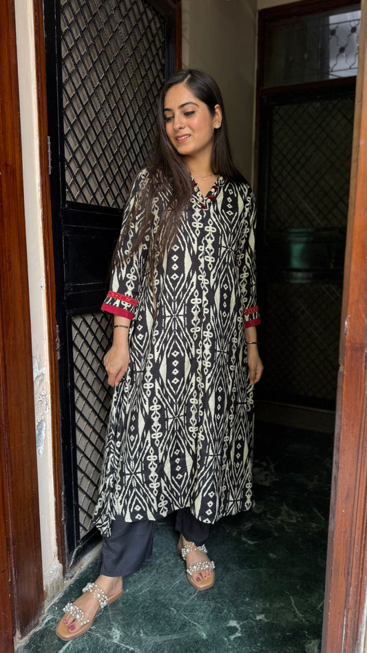 Mansi Black White Coord Set