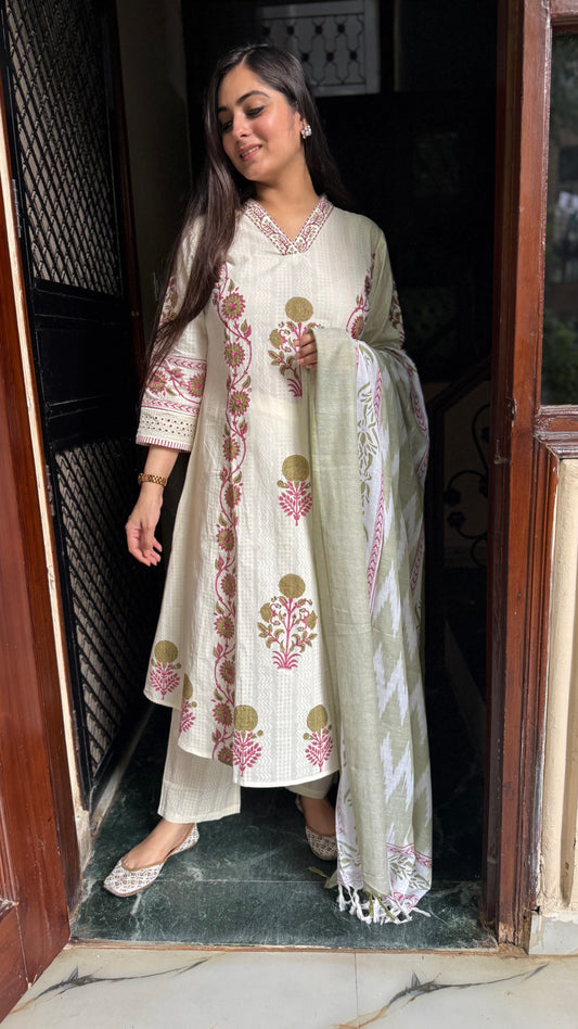 Sakshi Cream A-Line Suit