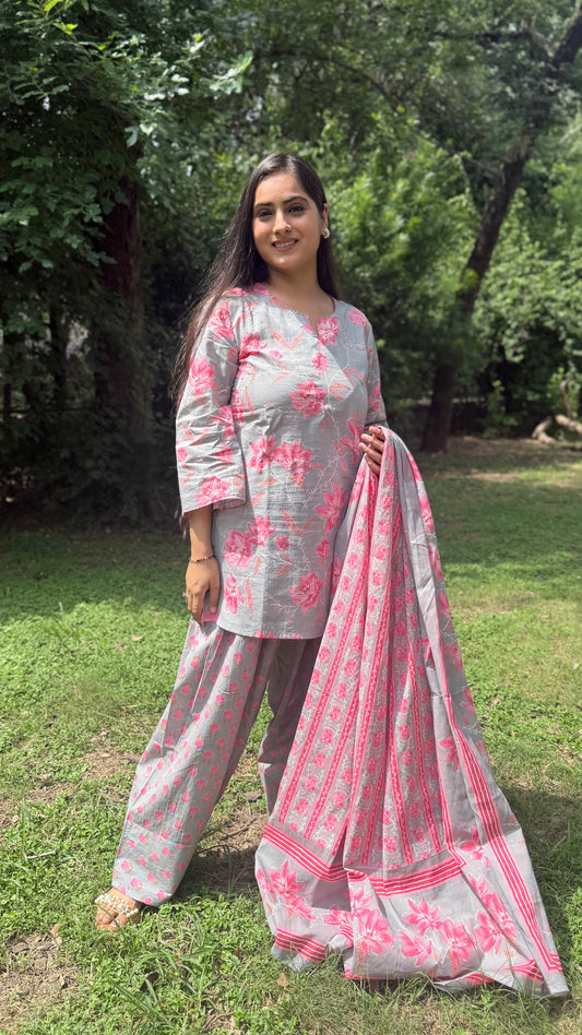 Gulabi Bahaar Farshi Suit Set