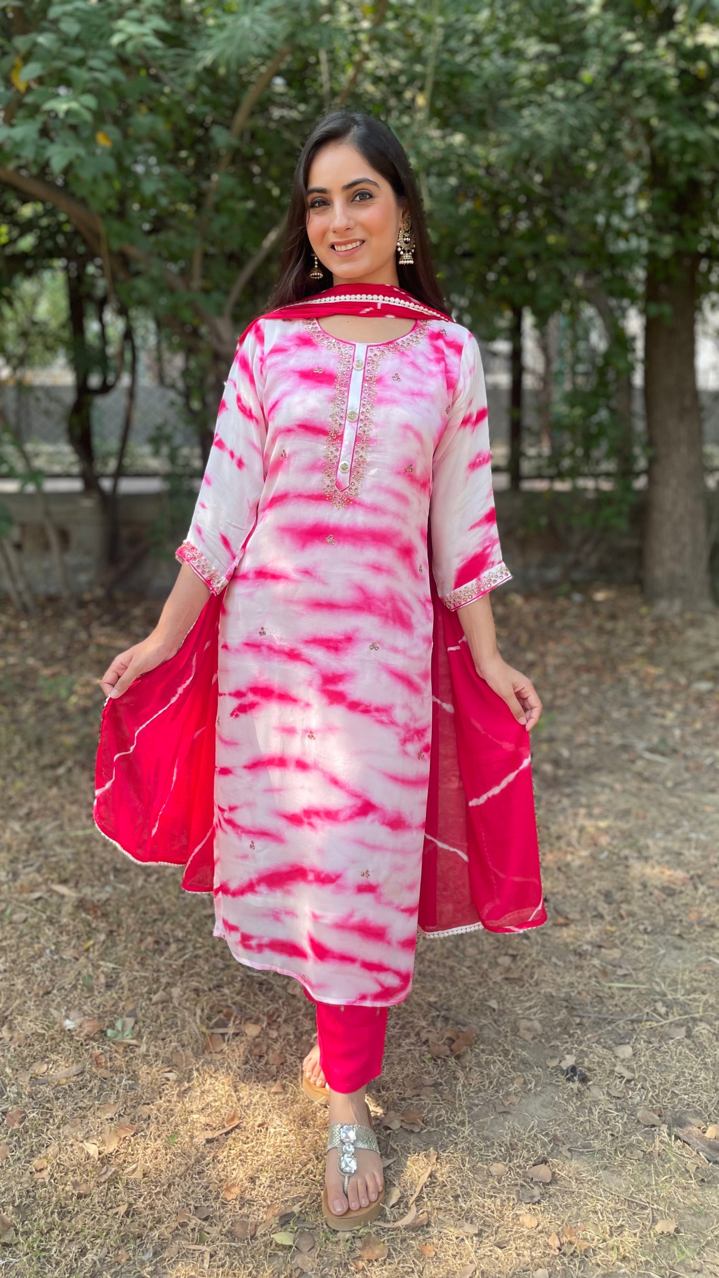 Arti Pink White Chinnon Suit