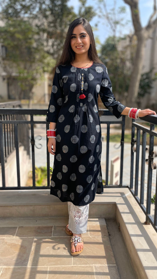 Black White Kurta Set