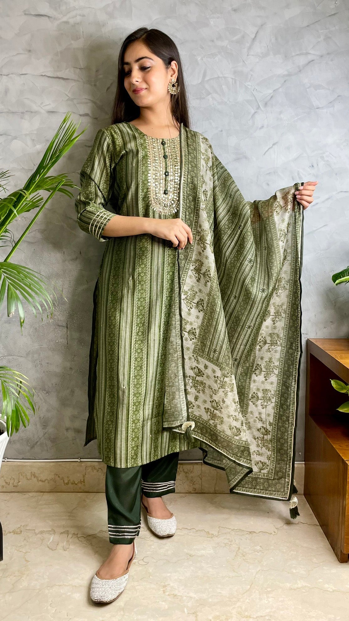 Heena Modal Suit