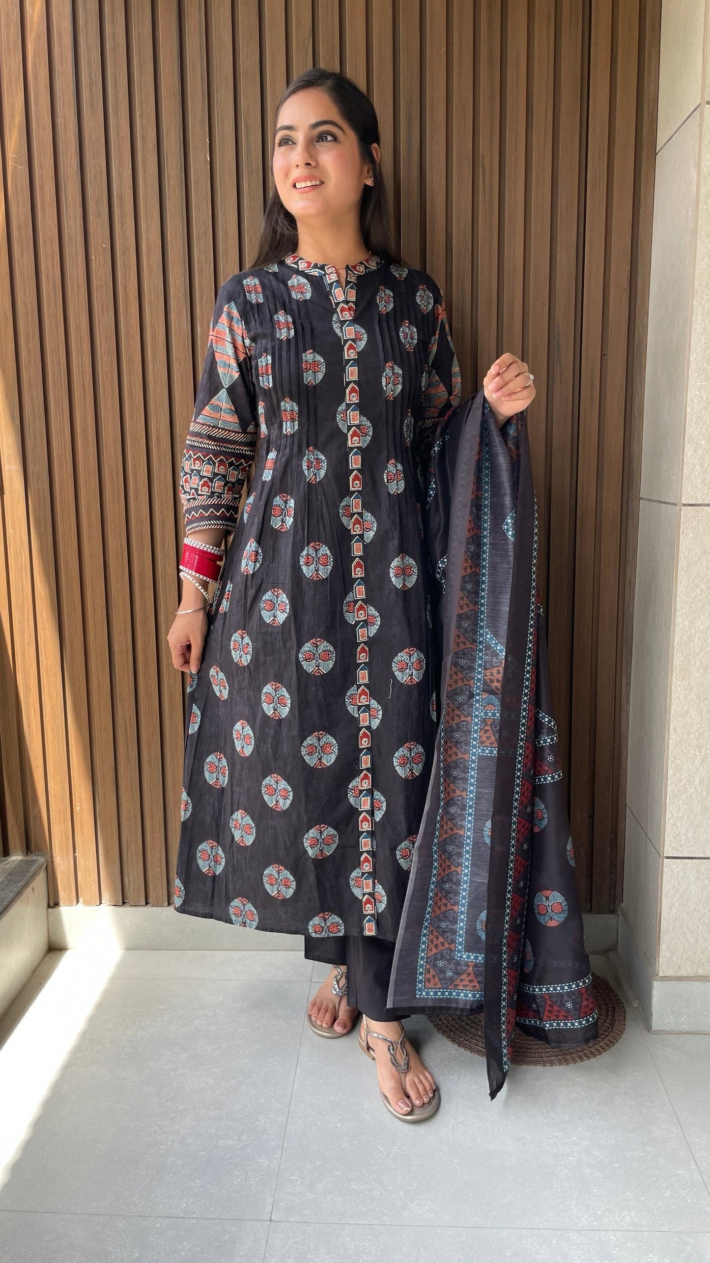 Isha Black A-line Suit