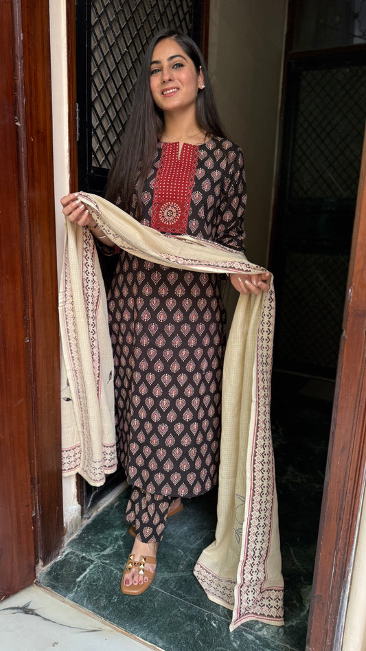 Chahat Black Cotton Suit