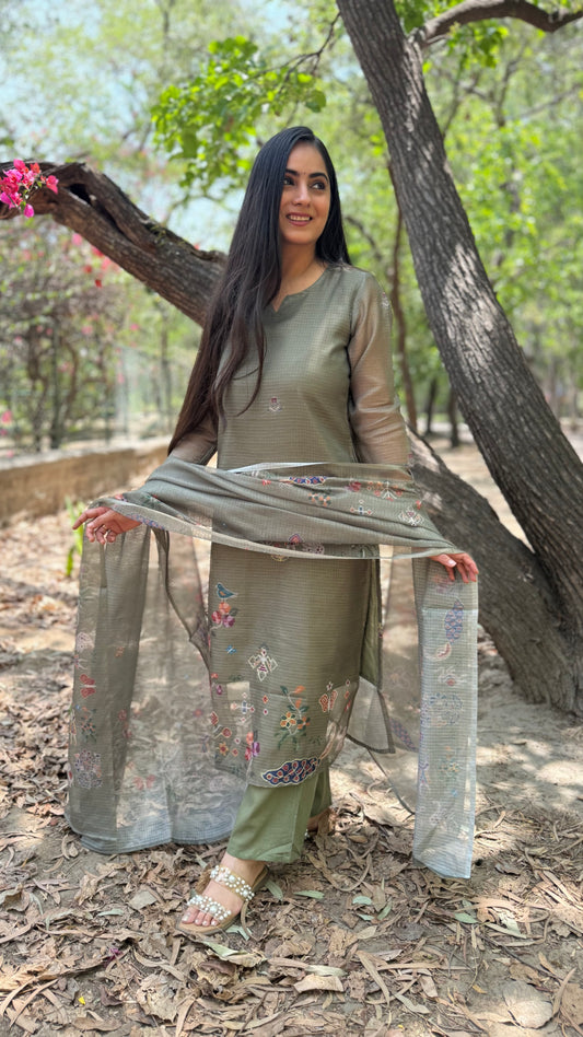 Vamika Kota Dori Embroidered Suit