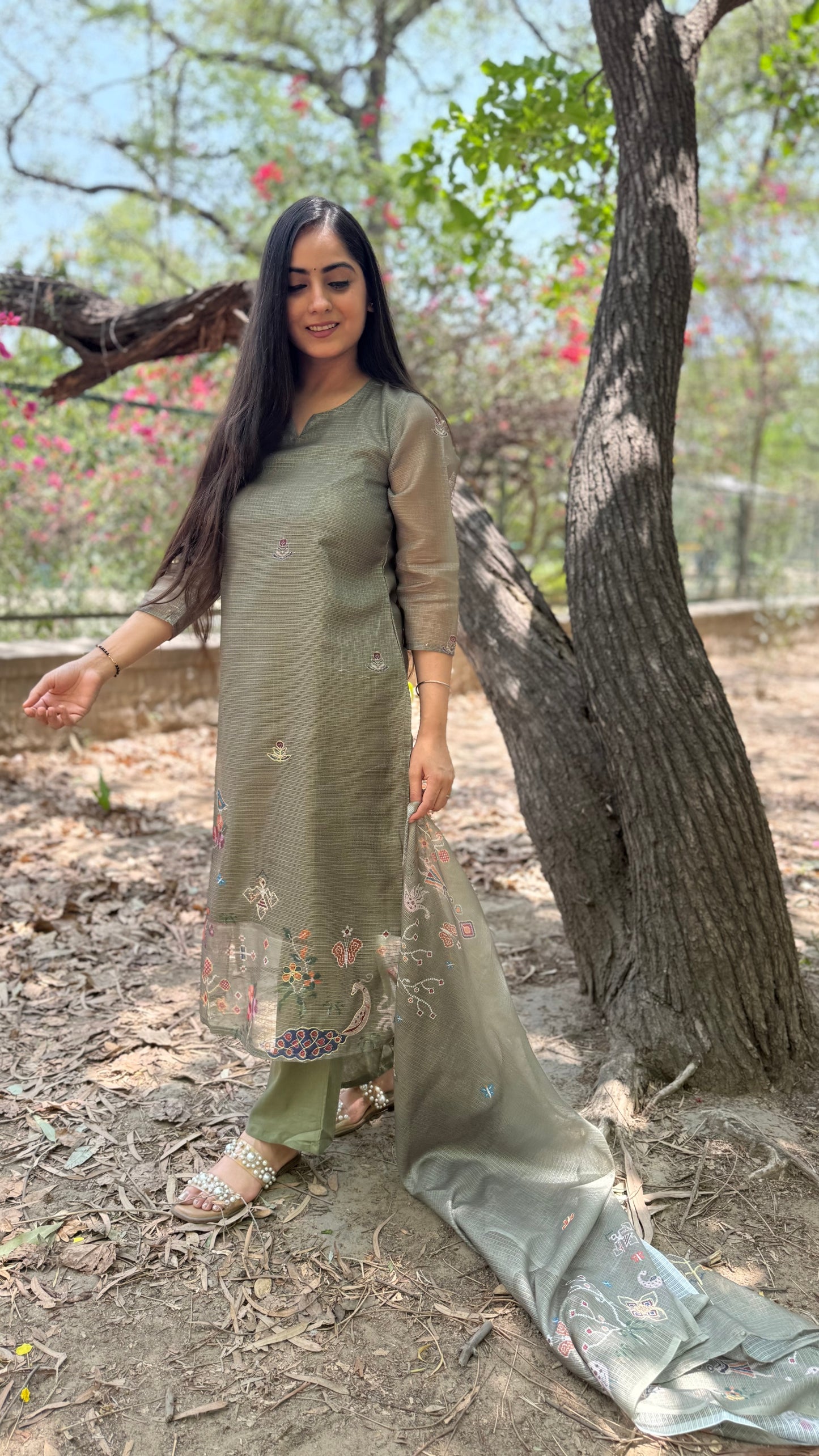 Vamika Kota Dori Embroidered Suit