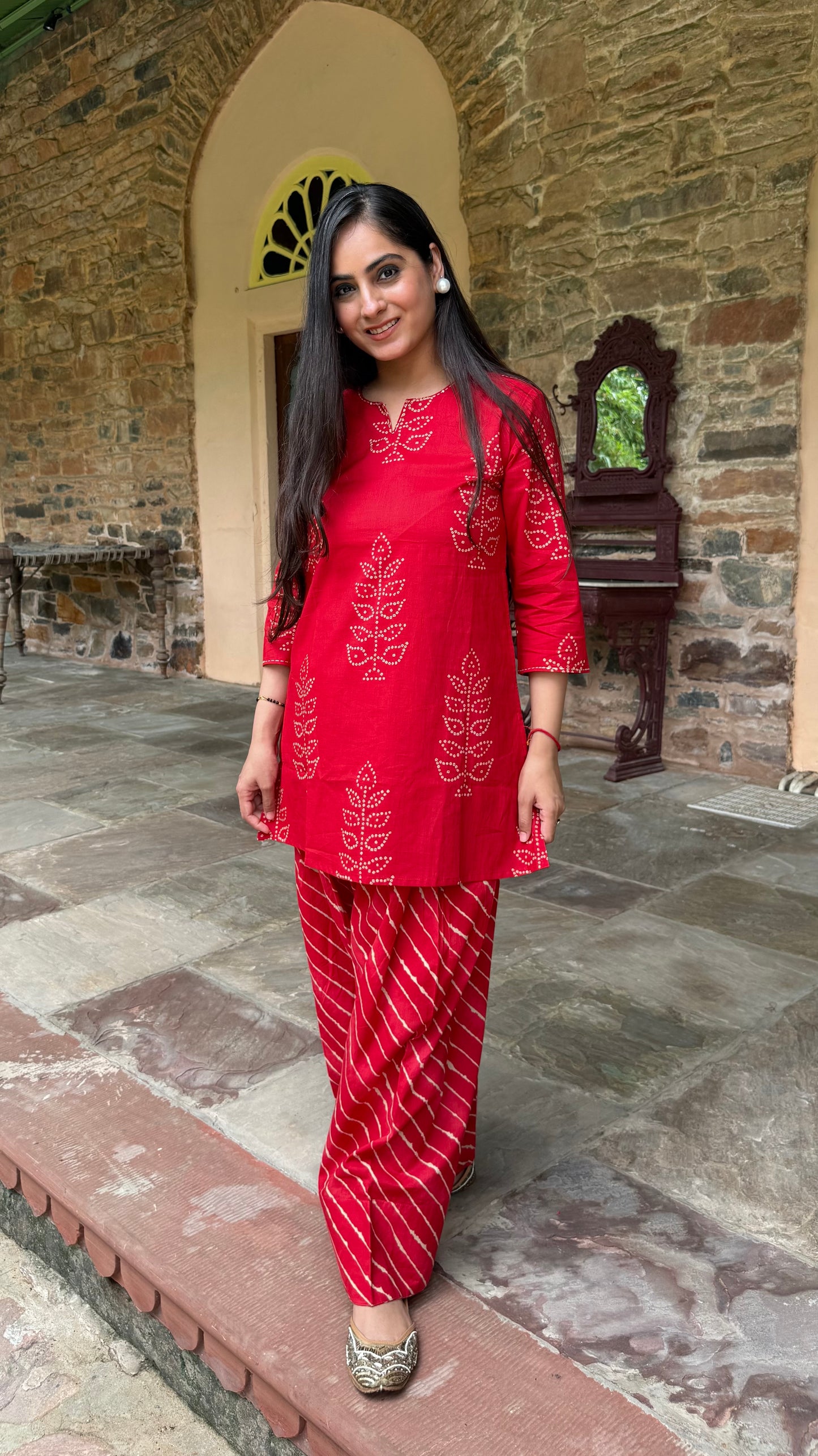 Meera Red Bandhej Farshi Set