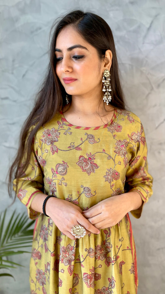 Aishwarya Mustard Nyra Set