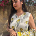Raha White Sleeveless Suit