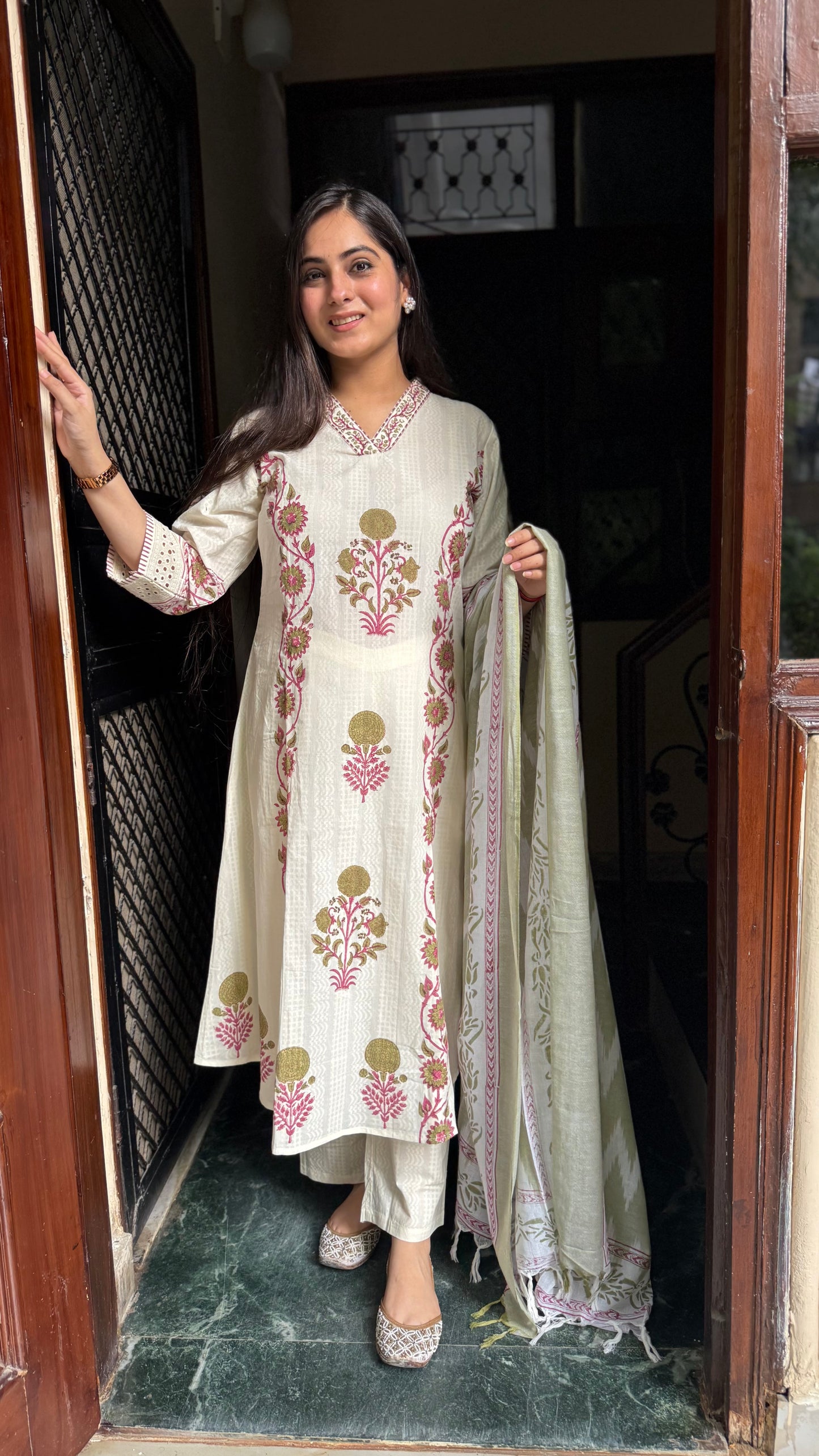 Sakshi Cream A-Line Suit