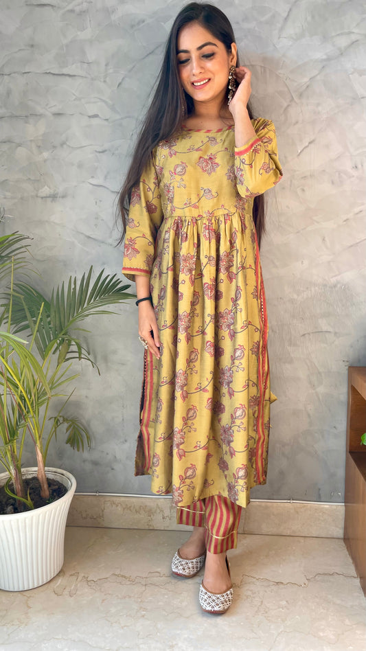 Aishwarya Mustard Nyra Set