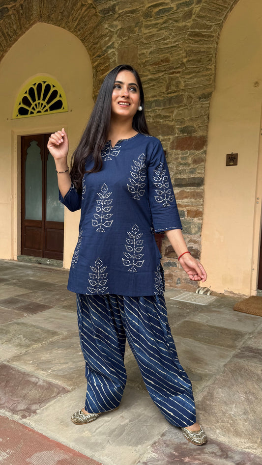 Meera Navy Bandhej Farshi Set