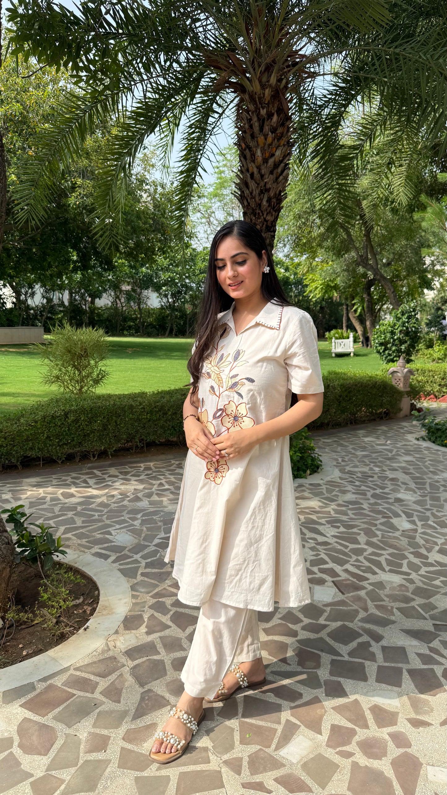Eira Ivory Embroidered Set