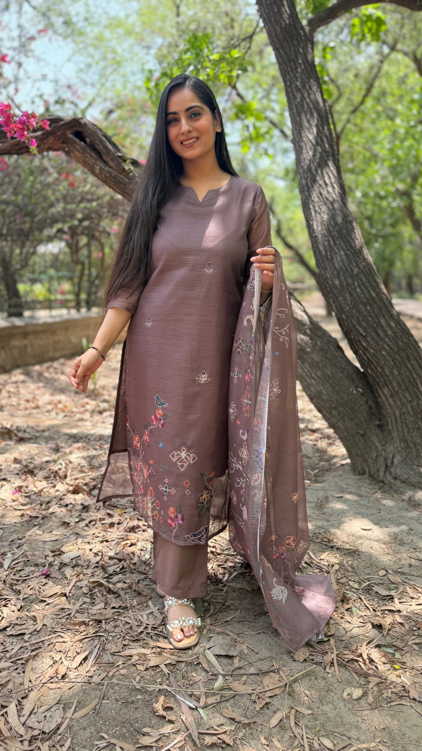 Vamika Kota Dori Embroidered Suit