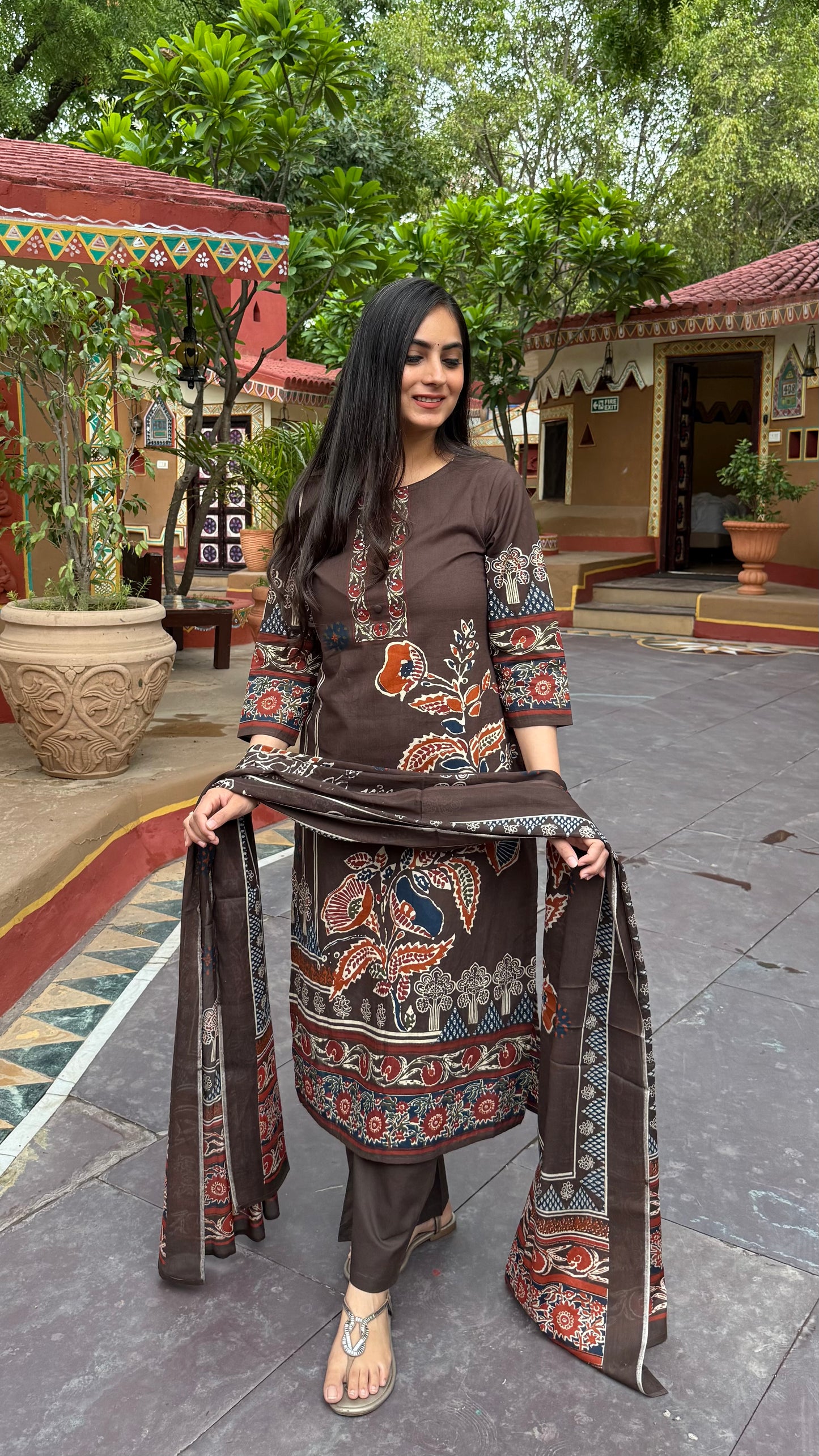 The Vaidehi Suit Set