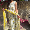 Raha White Sleeveless Suit