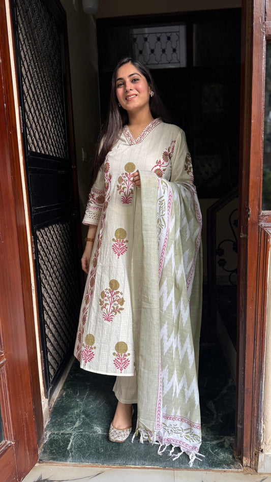 Sakshi Cream A-Line Suit