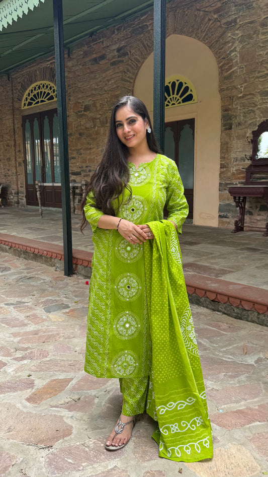 Green Bandhej Suit Set