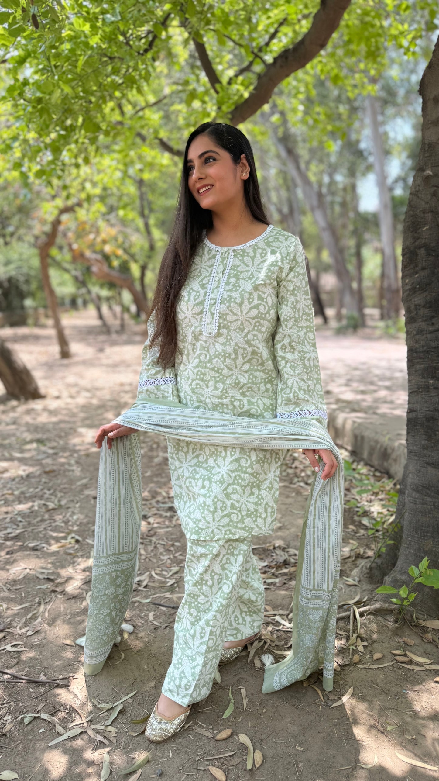 Sakshi Pastel Green Farsi Salwar Suit