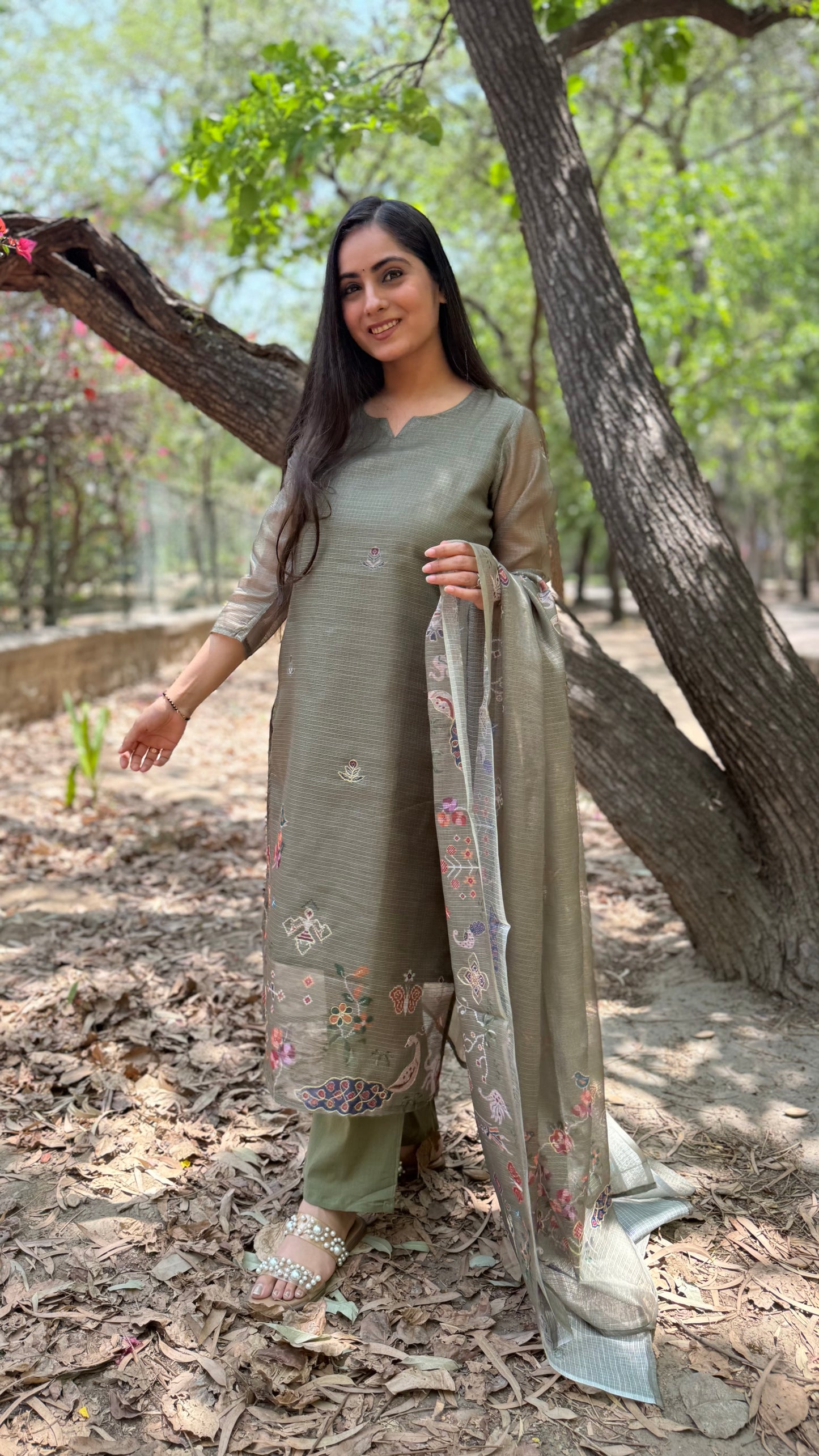 Vamika Kota Dori Embroidered Suit