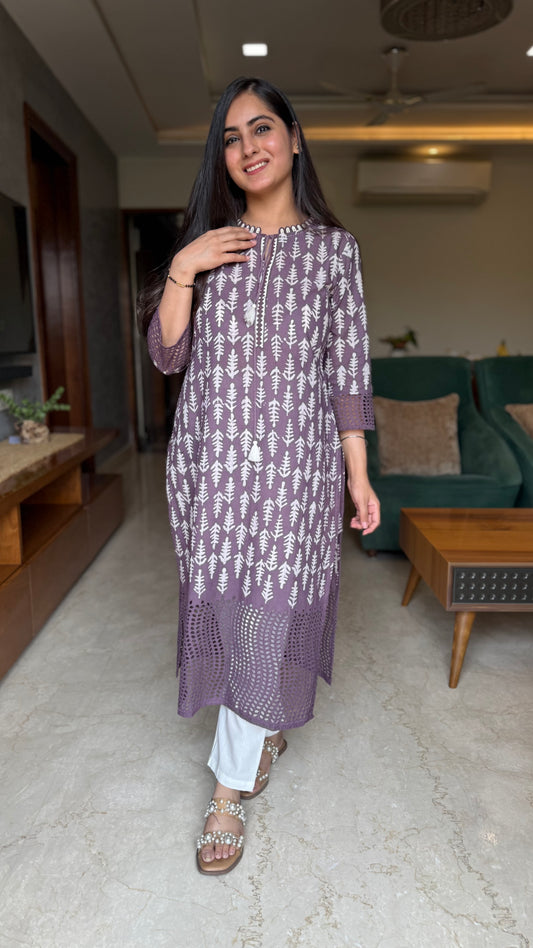 Pihu Schiffli Kurta