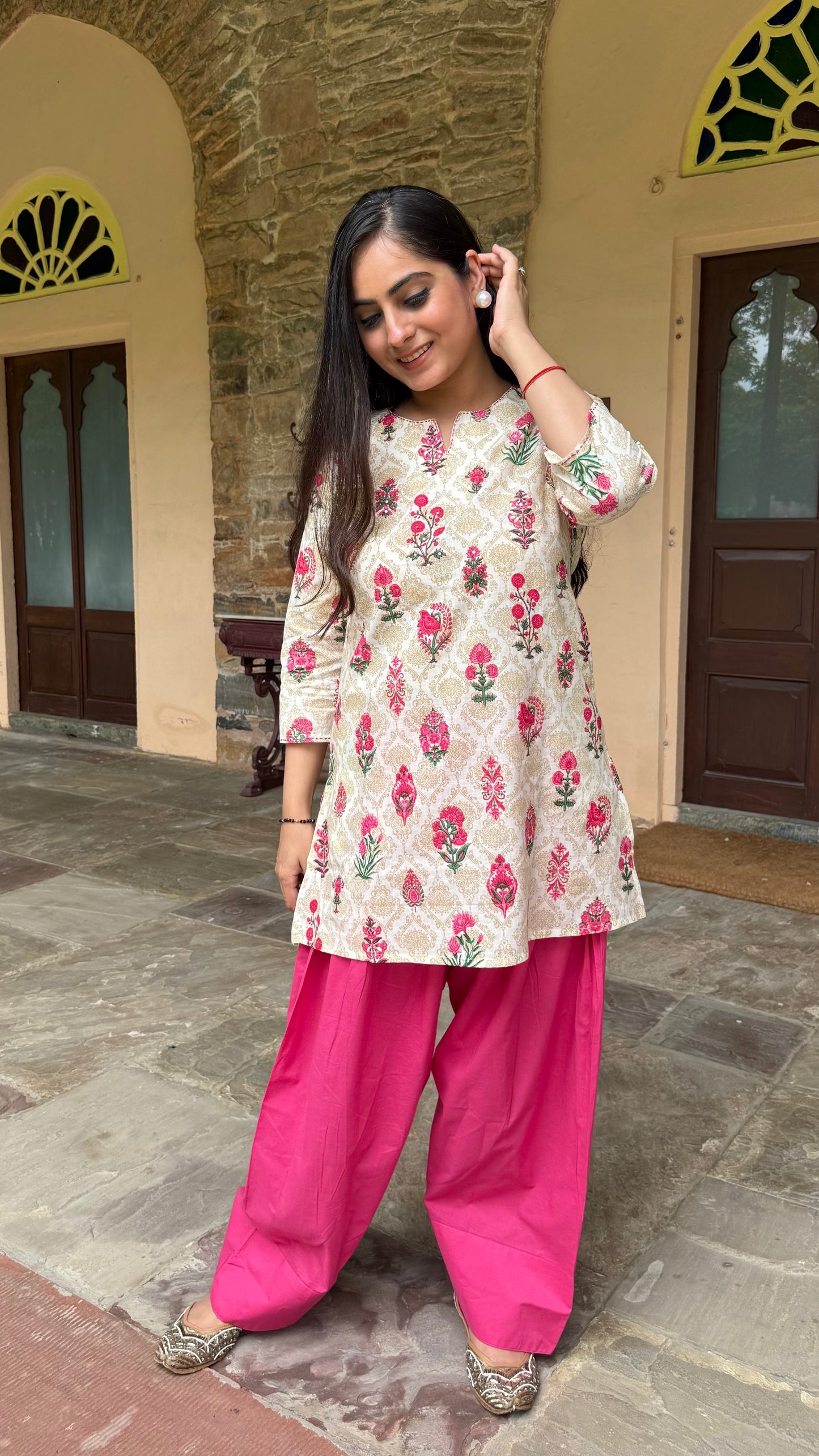 Kiara Beige Floral Farshi Set