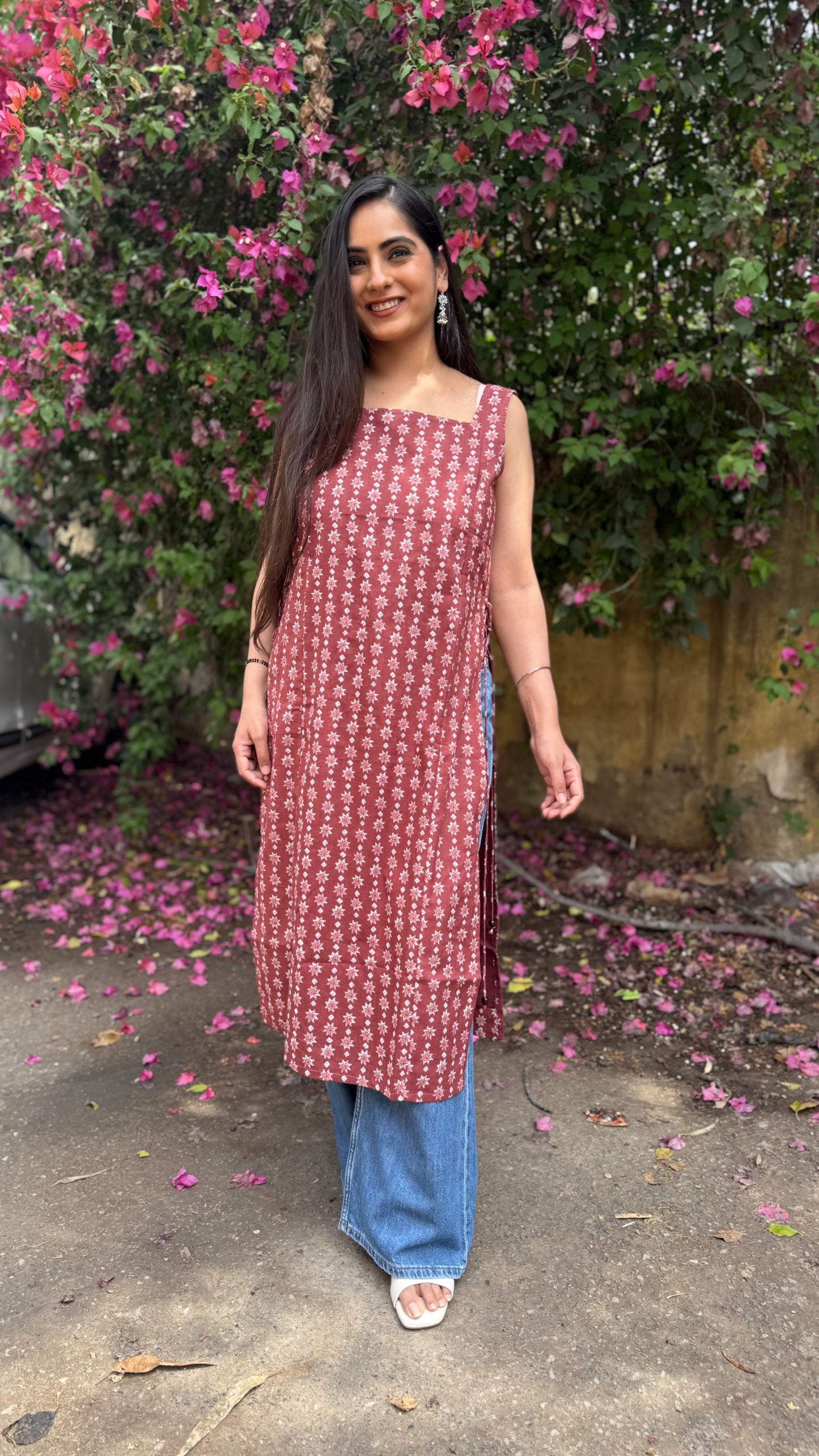 Ahana Maroon Kurta