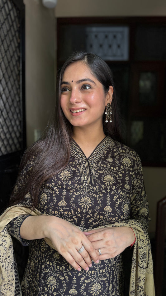Siya Black Beige Salwar Suit