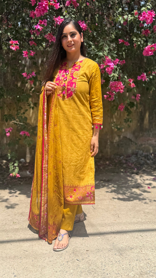 Basanti Bloom Suit Set