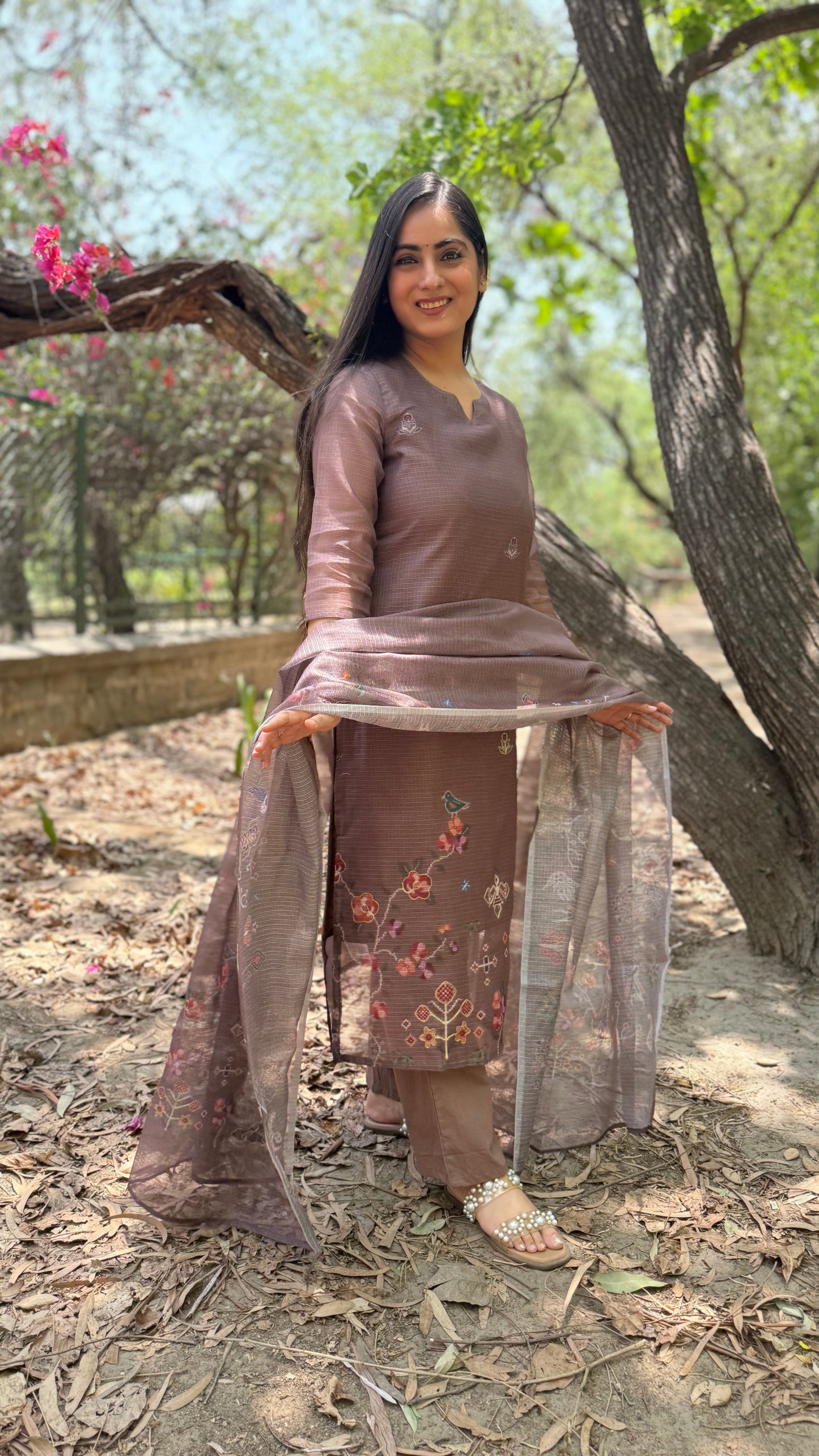 Vamika Kota Dori Embroidered Suit