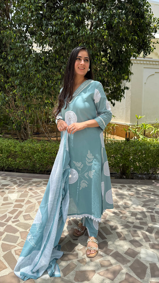 Firoza Embroidered Suit Set