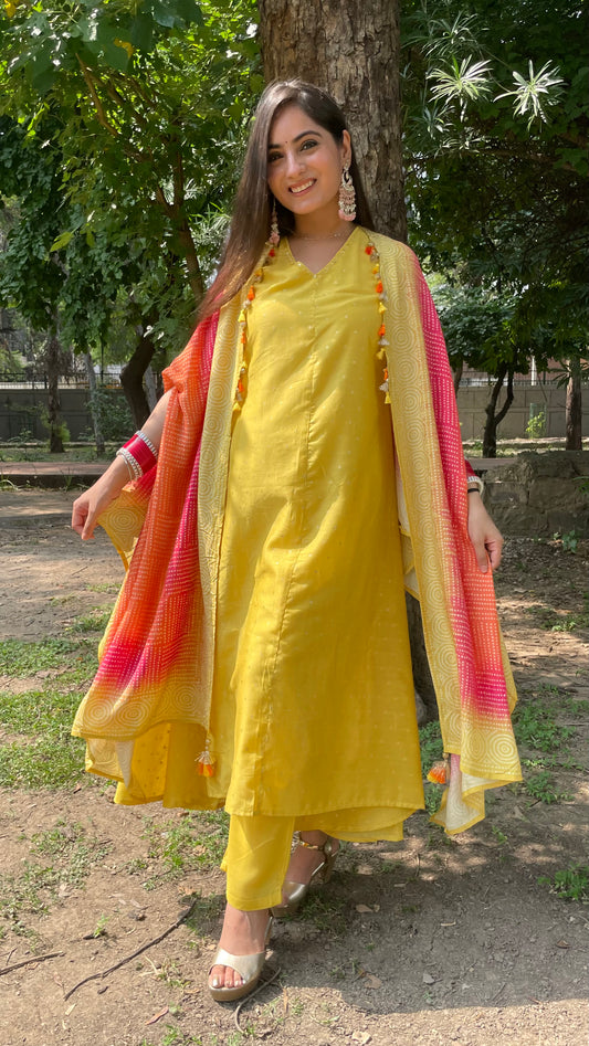 Apoorva Yellow Cape Set