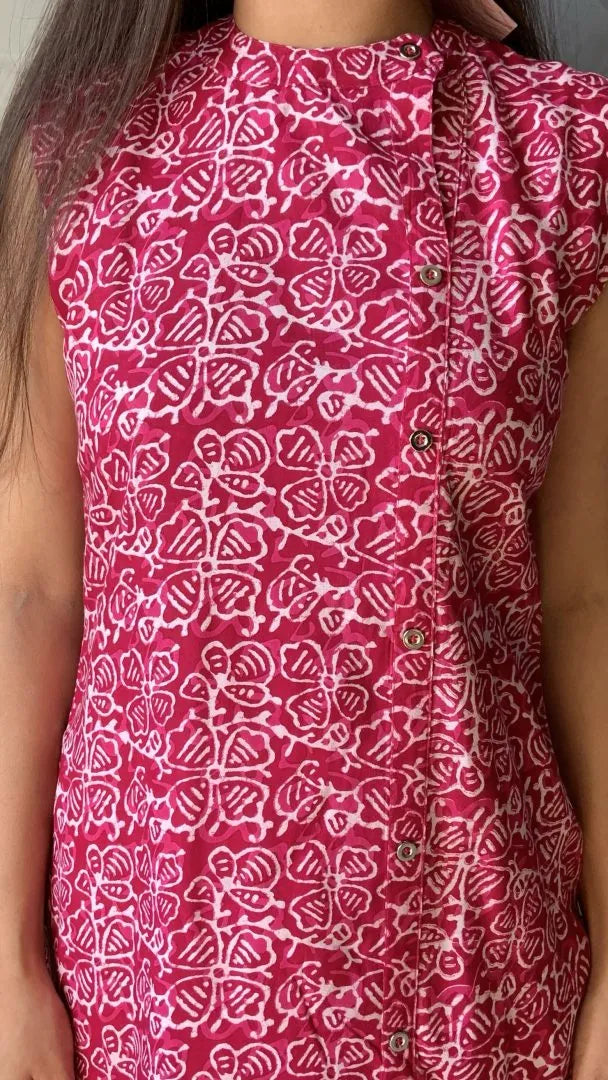 Pink Sleeveless Kurta